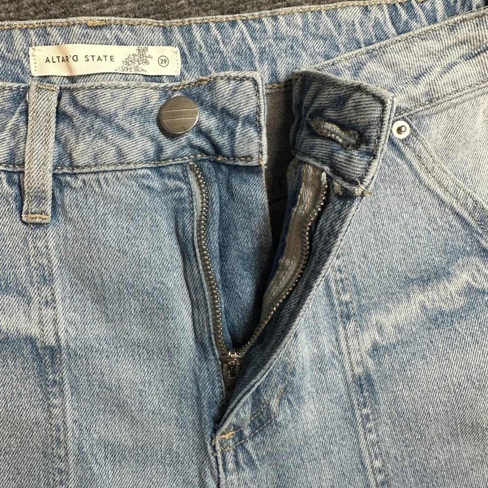 Altar'd State Light Wash Utility Carpenter Jeans Size 29 ALT-W3529 High Rise - Picture 5 of 12